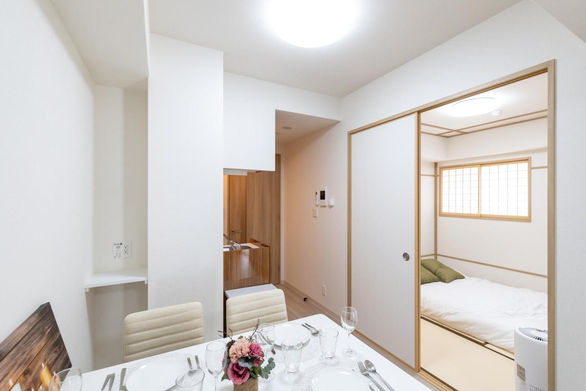 Ferienwohnung H2H Shinsaibashi Ōsaka Exterior foto