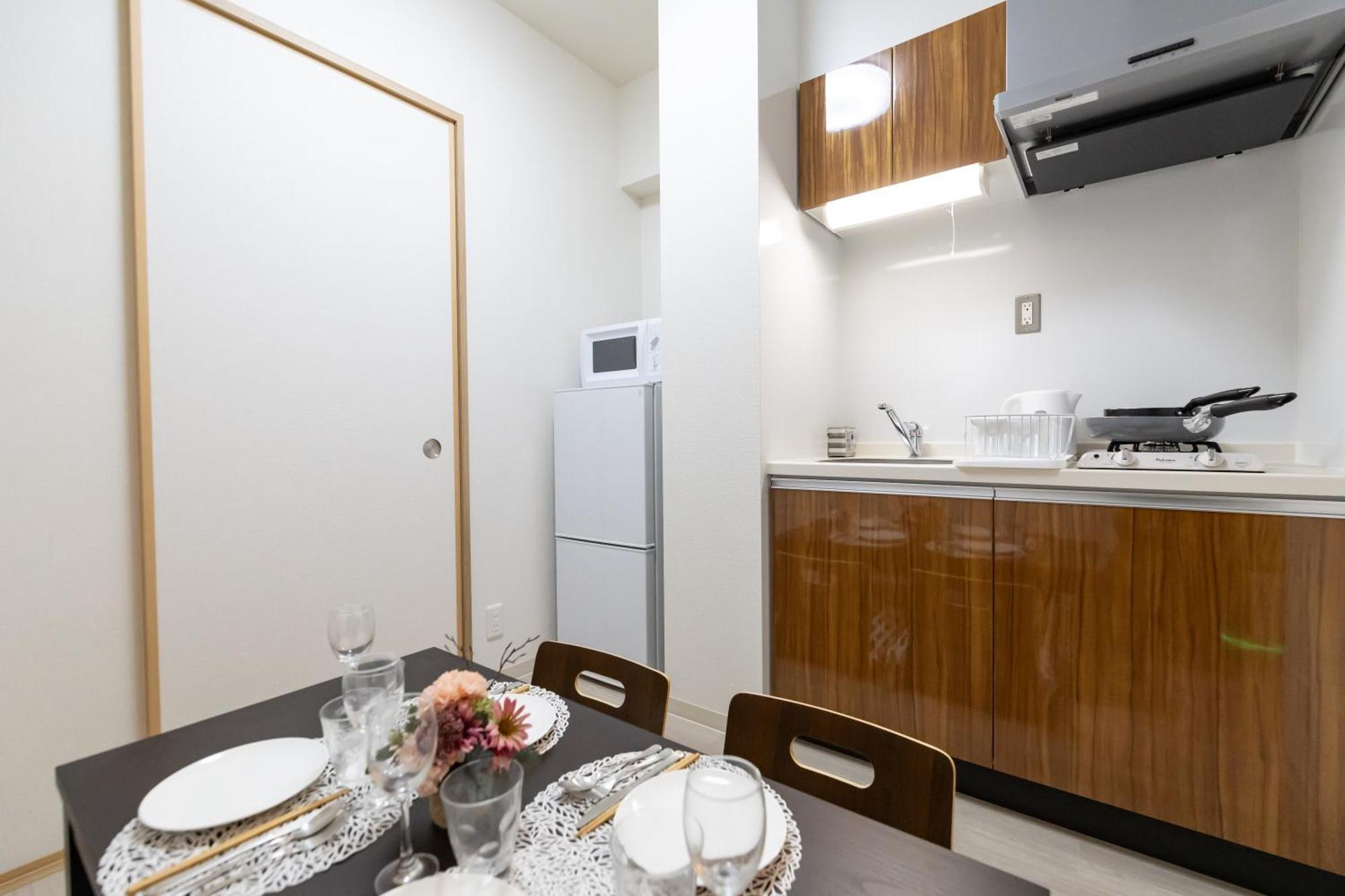 Ferienwohnung H2H Shinsaibashi Ōsaka Exterior foto