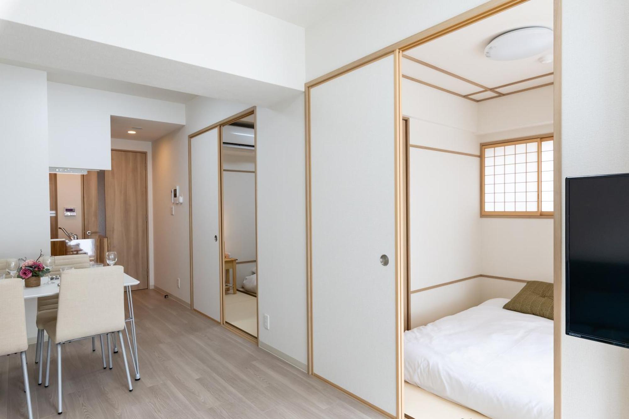 Ferienwohnung H2H Shinsaibashi Ōsaka Exterior foto